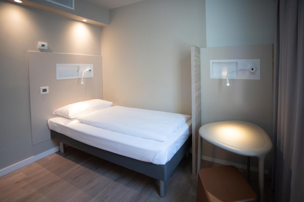 Ibis Budget Fribourg Bagian luar foto