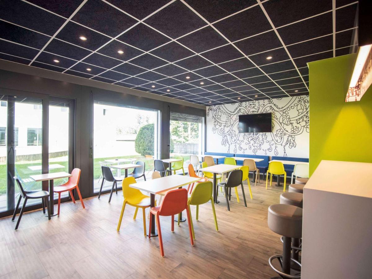 Ibis Budget Fribourg Bagian luar foto