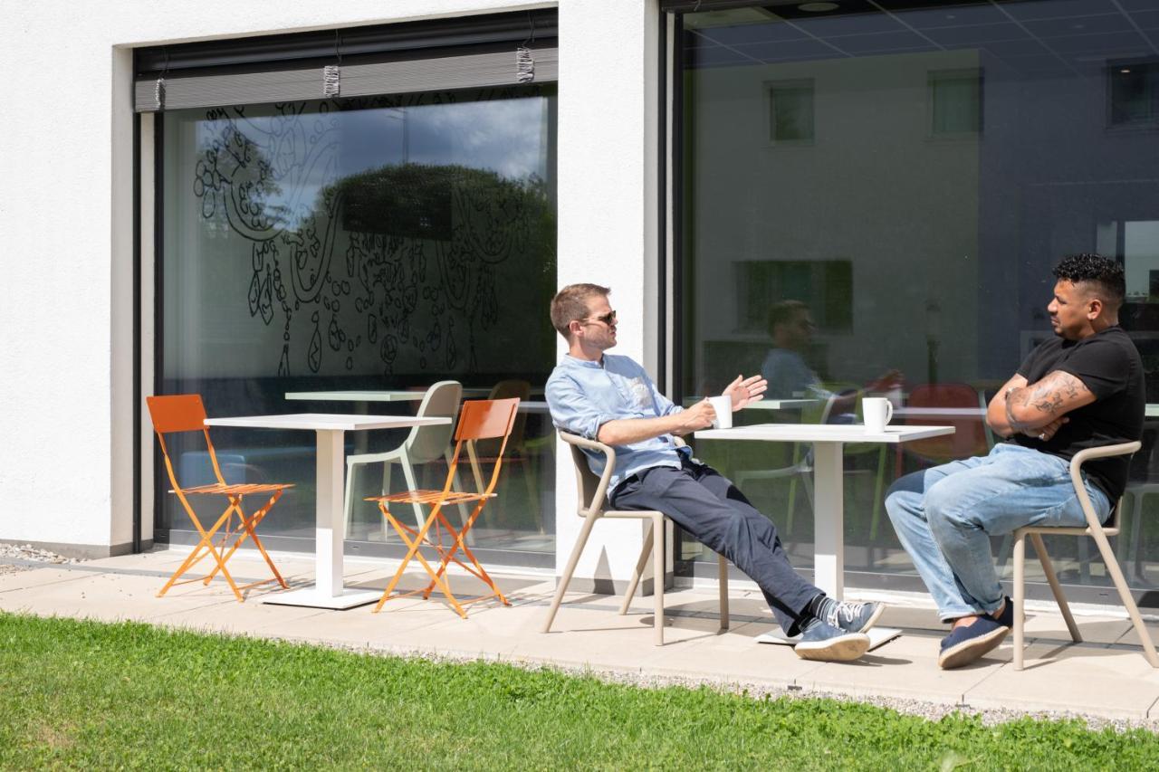 Ibis Budget Fribourg Bagian luar foto