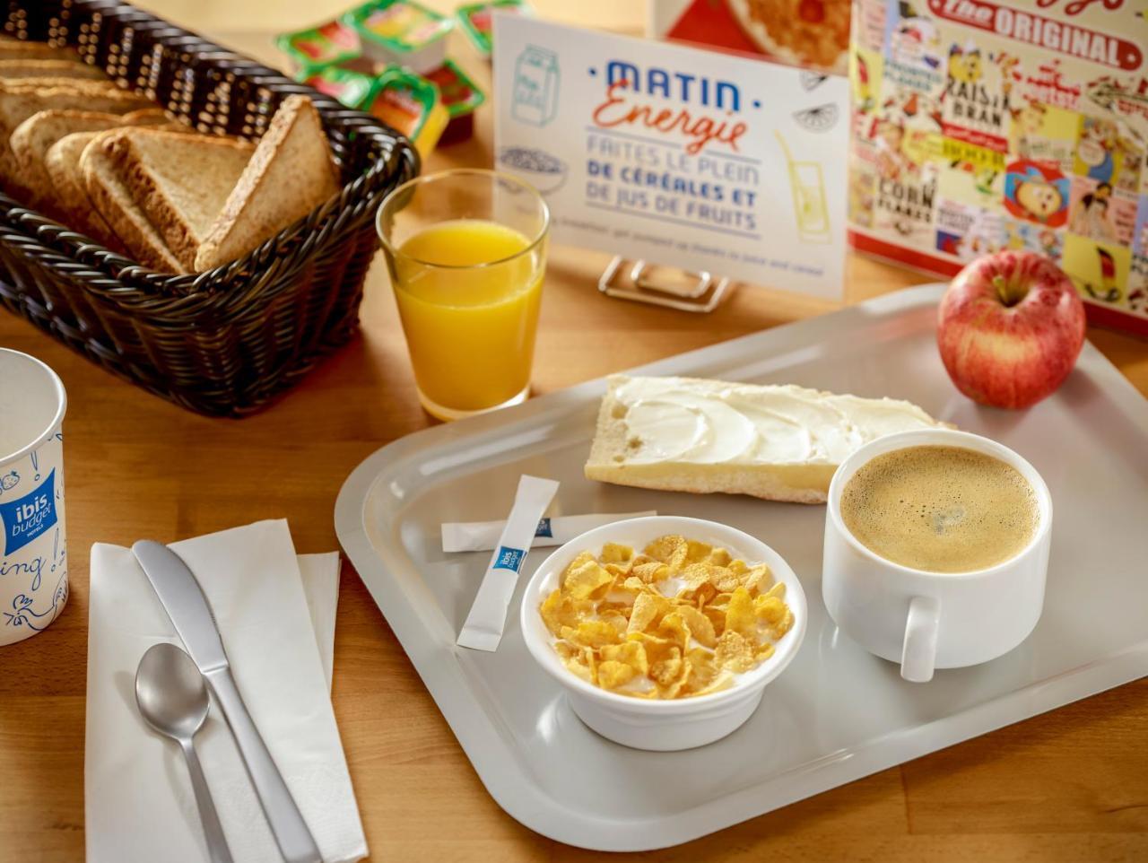 Ibis Budget Fribourg Bagian luar foto