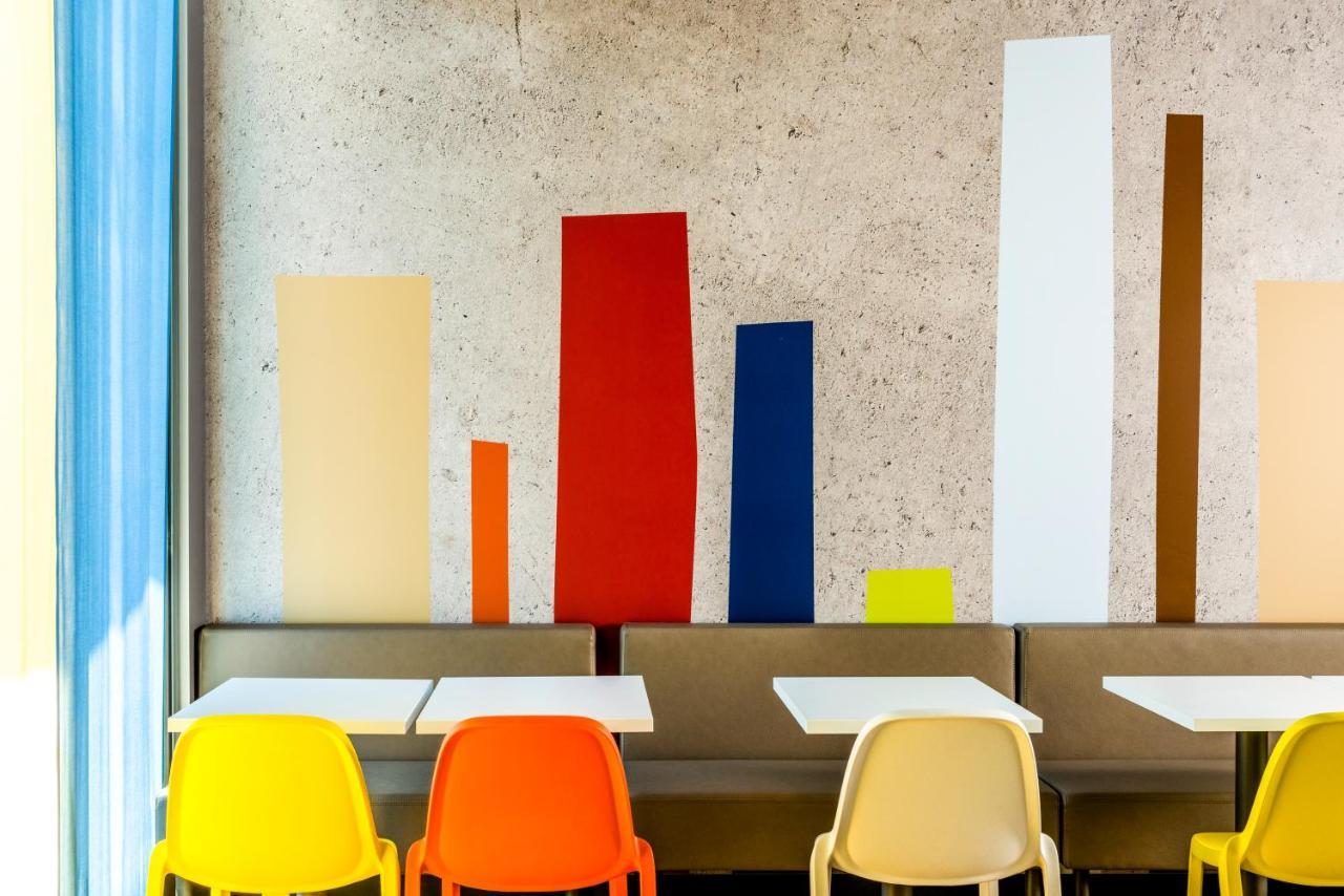 Ibis Budget Fribourg Bagian luar foto