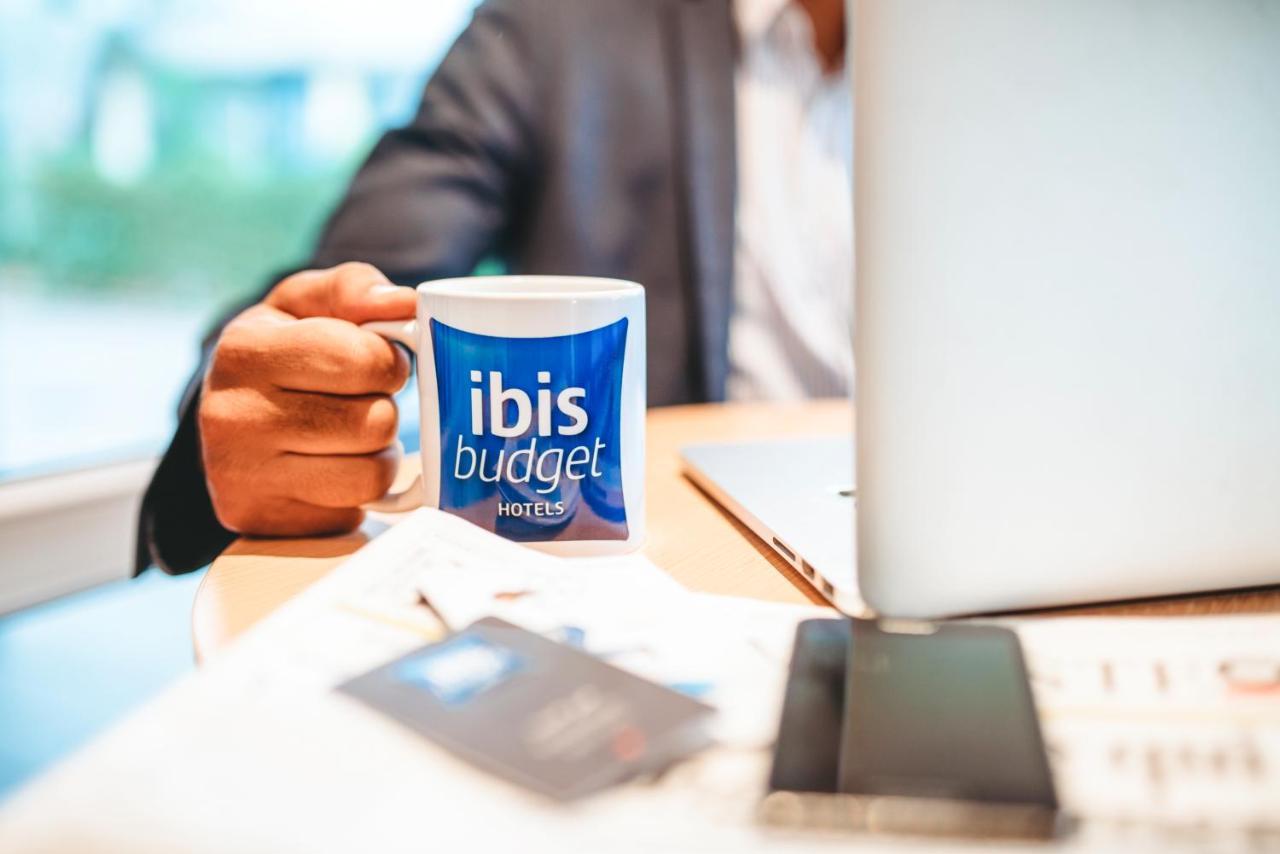 Ibis Budget Fribourg Bagian luar foto