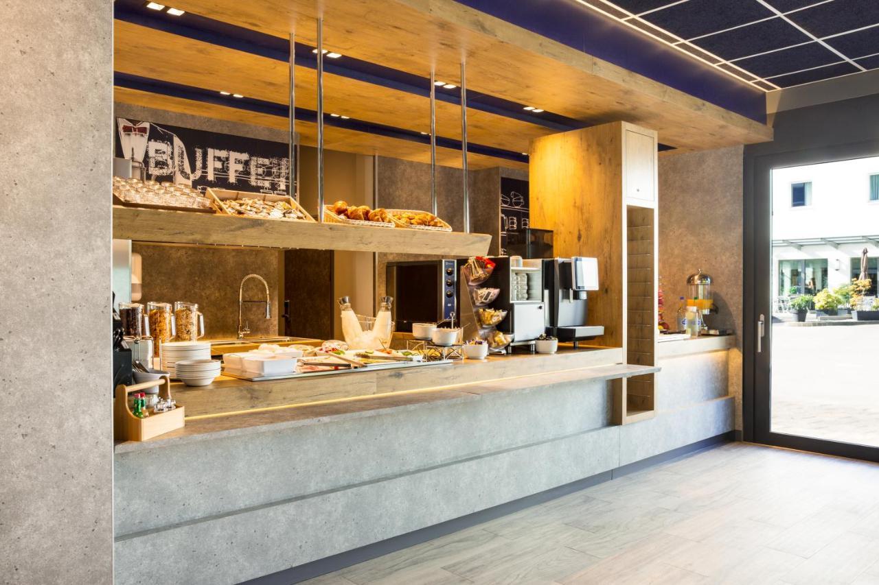 Ibis Budget Fribourg Bagian luar foto
