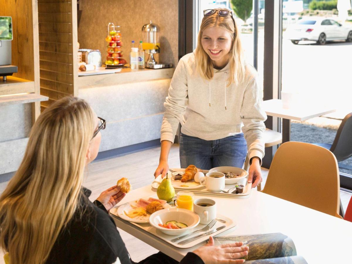 Ibis Budget Fribourg Bagian luar foto