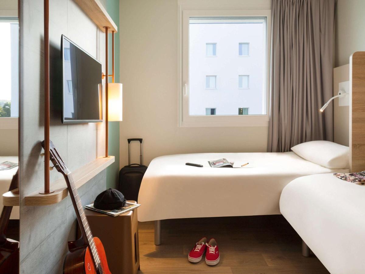 Ibis Budget Fribourg Bagian luar foto