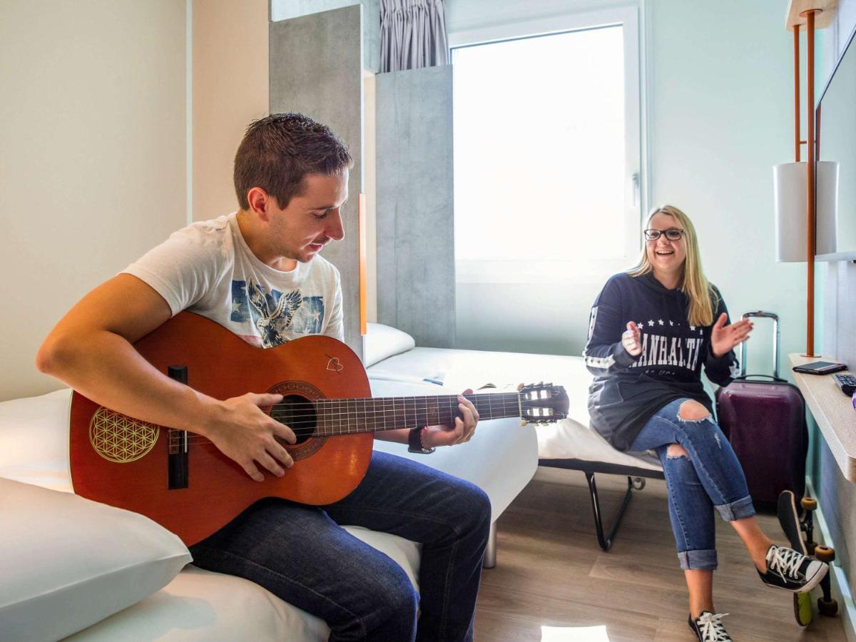 Ibis Budget Fribourg Bagian luar foto