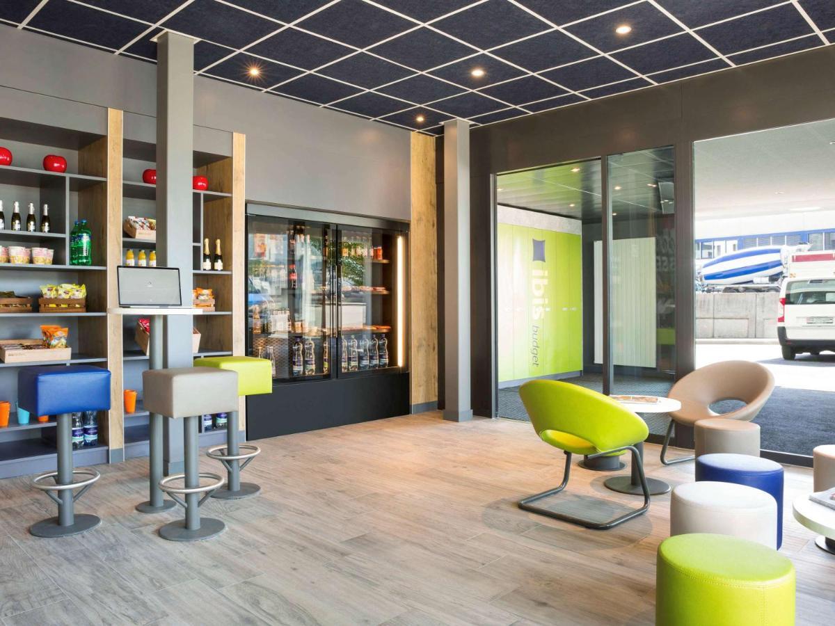Ibis Budget Fribourg Bagian luar foto